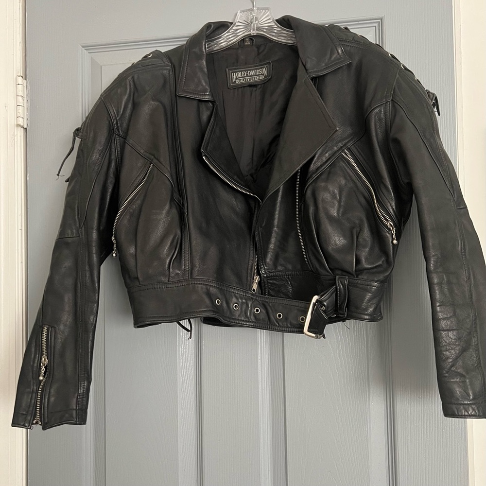Ladies Harley Davidson, genuine leather jacket vintage from 1990’s size  40